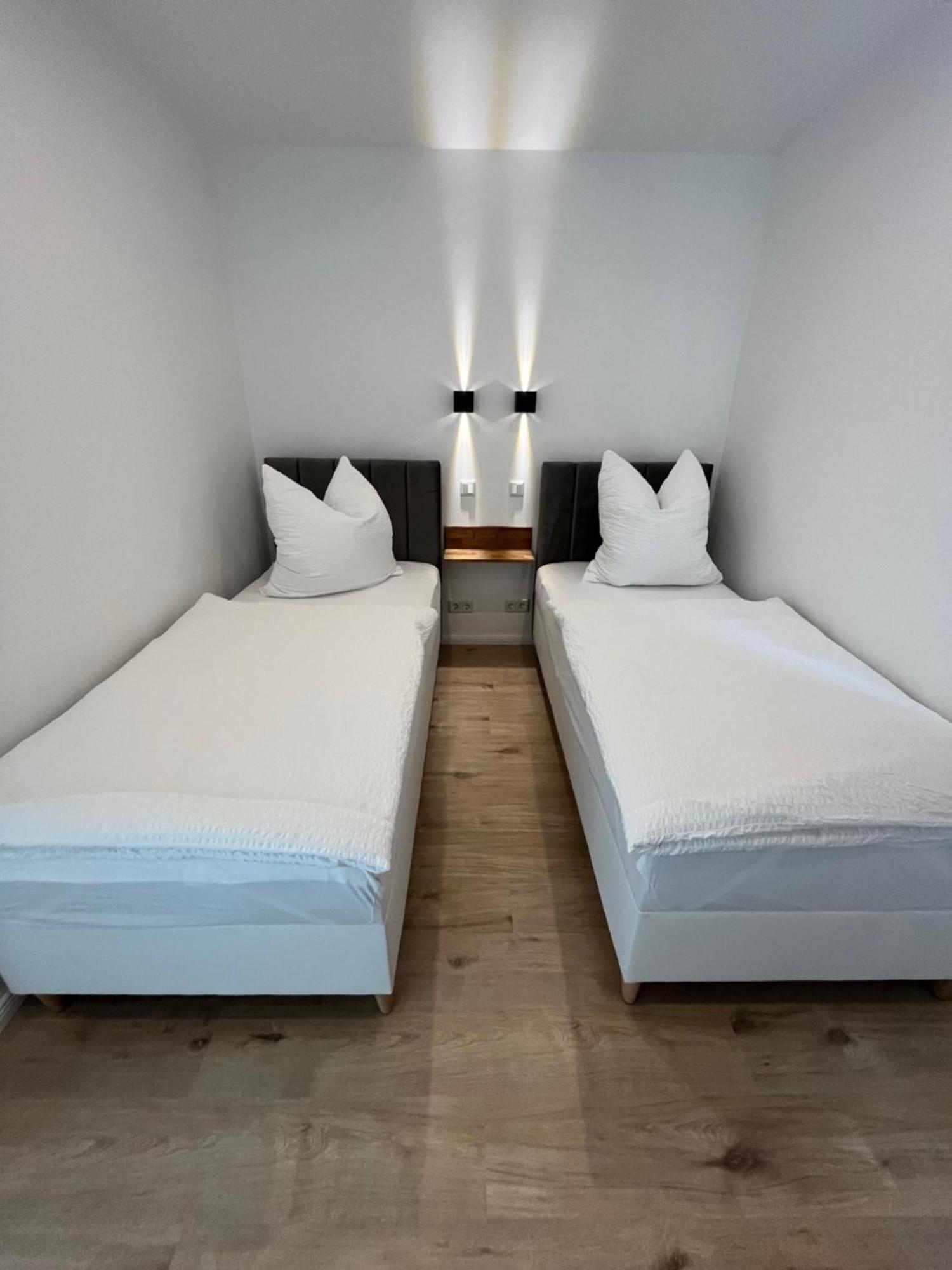 Remise 23A - 2Schlafzimmer Unterkunft Fuer 4-Koepfige Familie シェーネフェルト エクステリア 写真